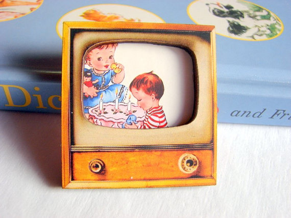 Birthday Party Boy And Girl With Cake - Television Tv 3d Dimensional Pin Badge Brooch - Lg Chipboard Paper And Wood Decoupage Collage - Orange