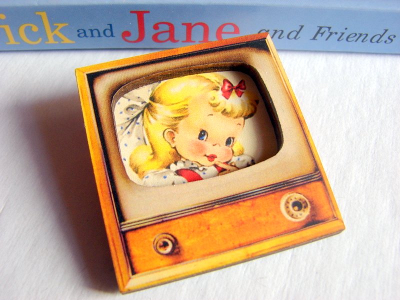 Sweet Little Girl With A Bow In Her Hair - Television Tv 3d Dimensional Pin Badge Brooch - Lg Chipboard Paper And Wood Decoupage Collage - Orange